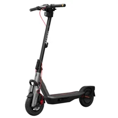 Trottinette électrique Segway F3 E grise et noire, vue de trois quarts avant, dépliée