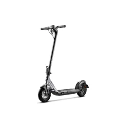 Trottinette électrique Niu KQi Air argent vue de trois-quarts avant droit