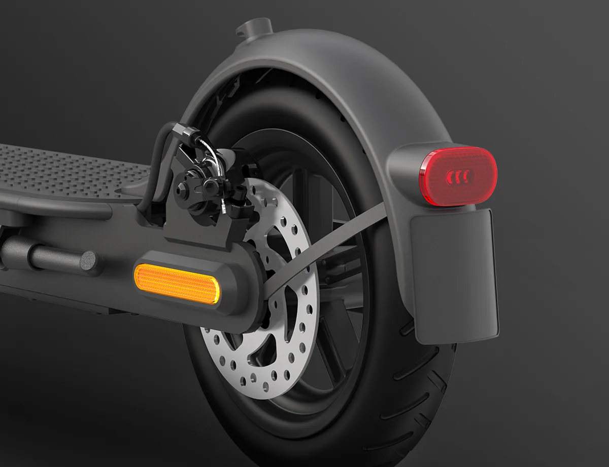 Roue arrière de la Mi Electric Scooter 1S avec frein à disque et feu arrière
