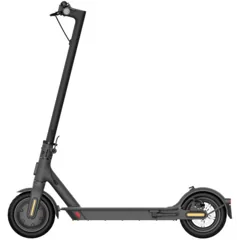 Trottinette électrique Xiaomi Mi Electric Scooter Essential noire, vue de profil, dépliée