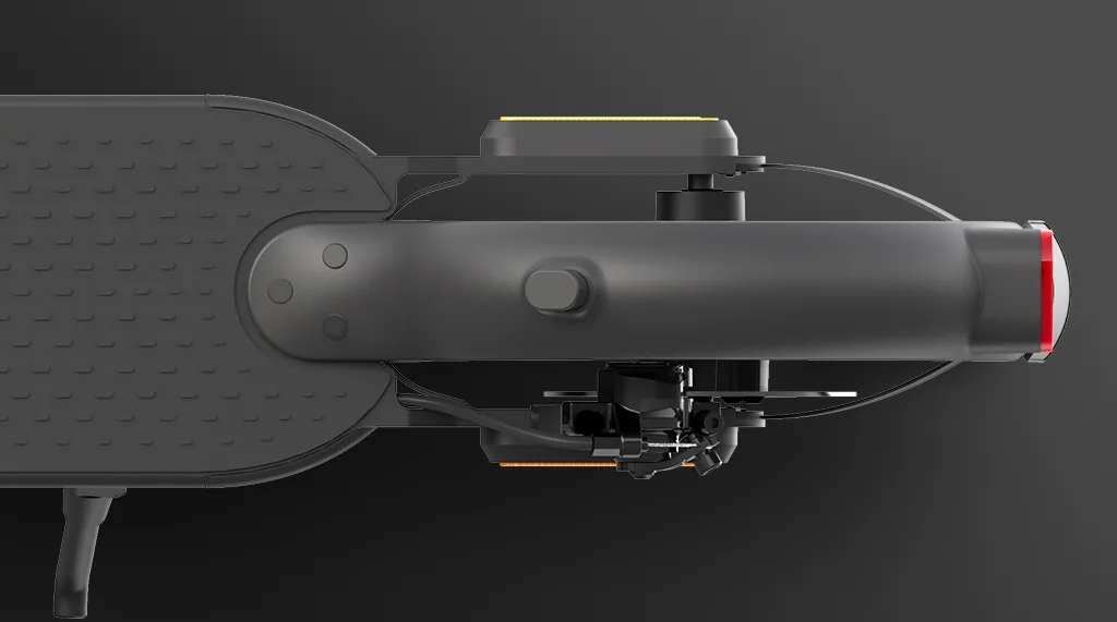 Plateau et système de pliage de la Mi Electric Scooter Pro 2 vus de dessus