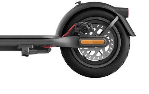 Roue arrière de la Xiaomi Electric Scooter 4 avec le frein, le garde-boue et le réflecteur orange