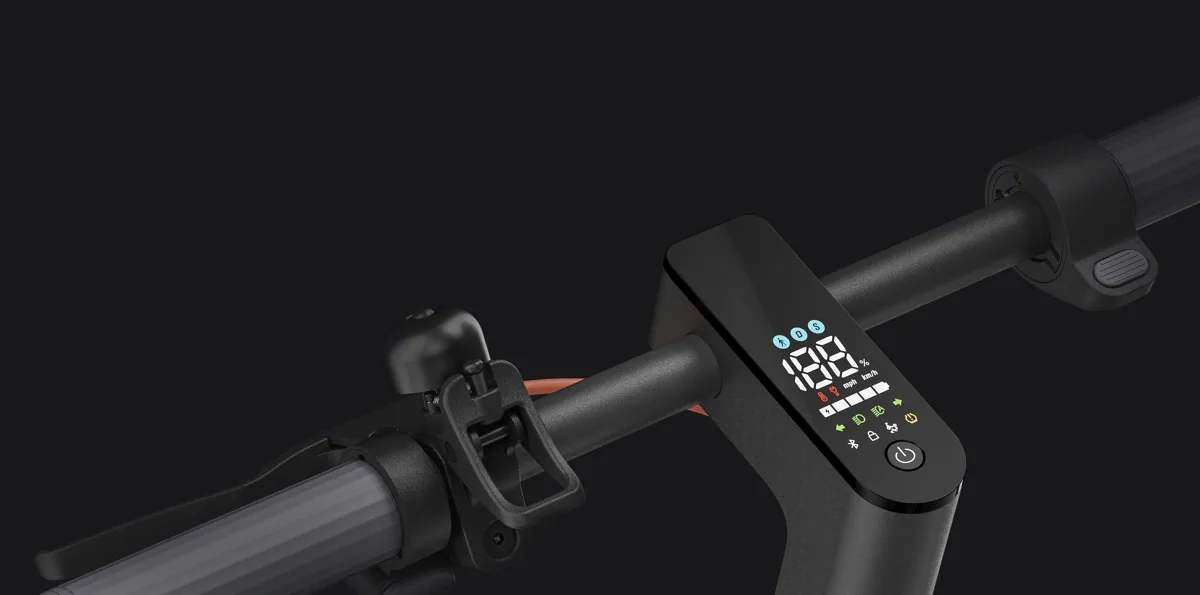 Écran et commandes du guidon de la Xiaomi Electric Scooter 5 Pro en gros plan